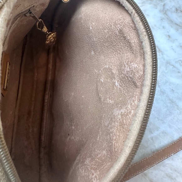 Vintage GUCCI web GG monogram coated mini crossbody bag. - Picture 11 of 16